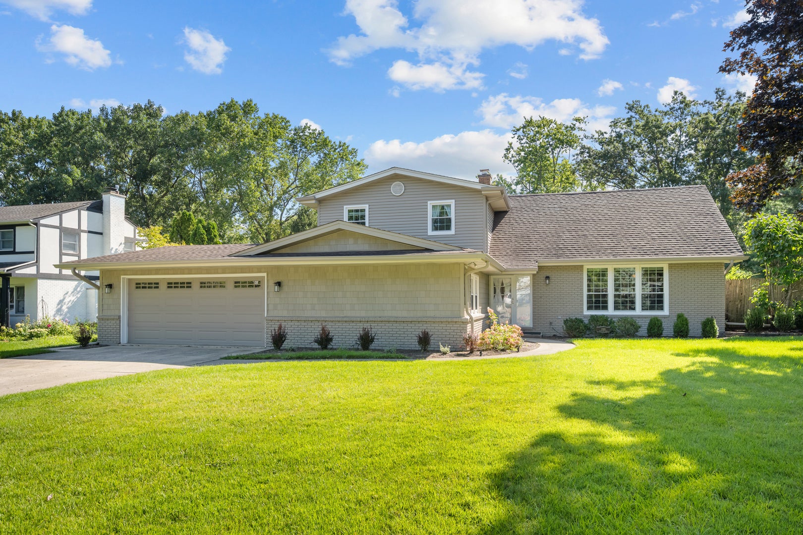 1319 Burr Oak Road — photo