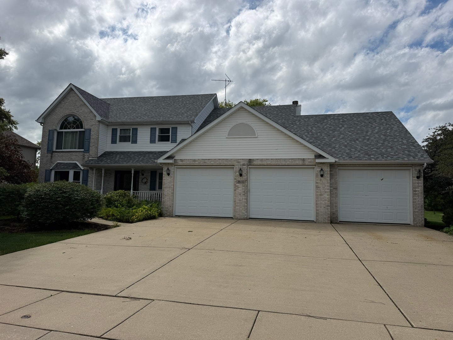 26033 W Lauren Drive — photo