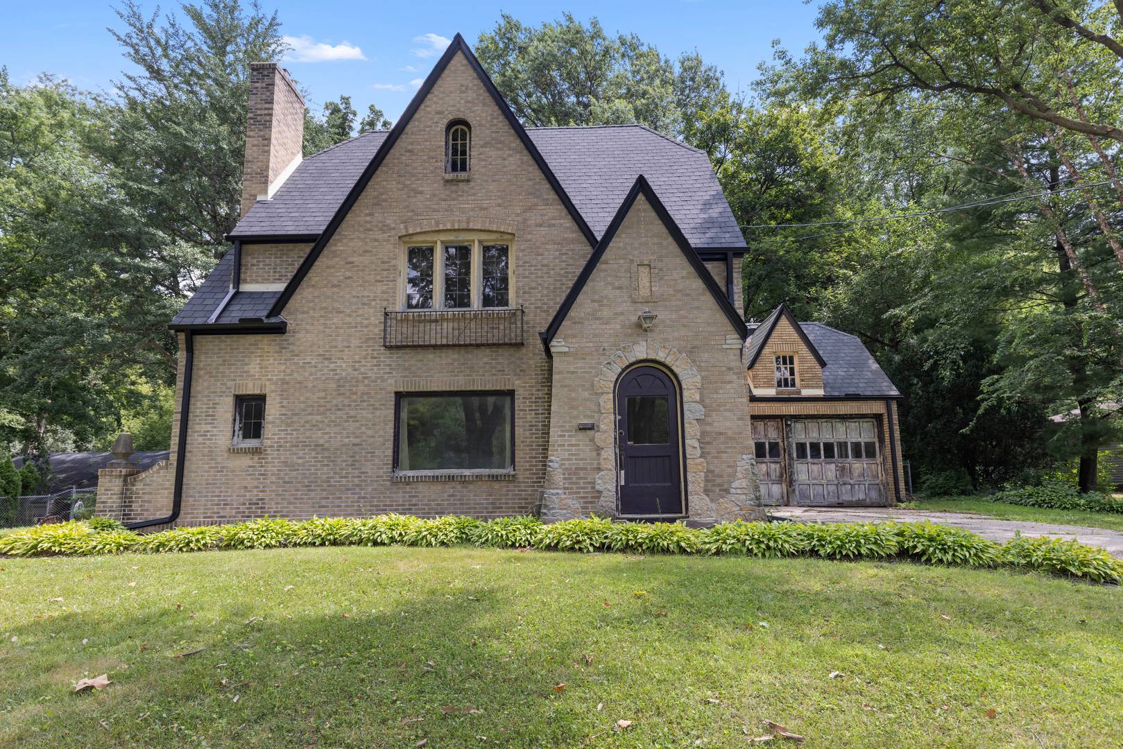 4565 Spring Brook Road — photo