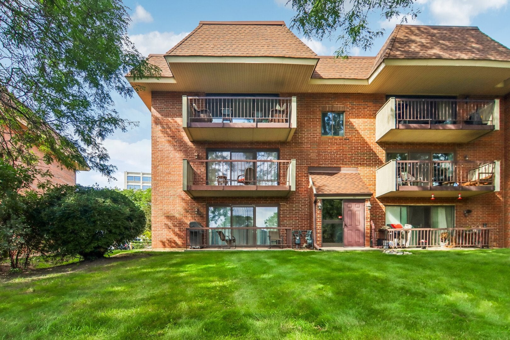 101 E Janata Boulevard 3B — photo