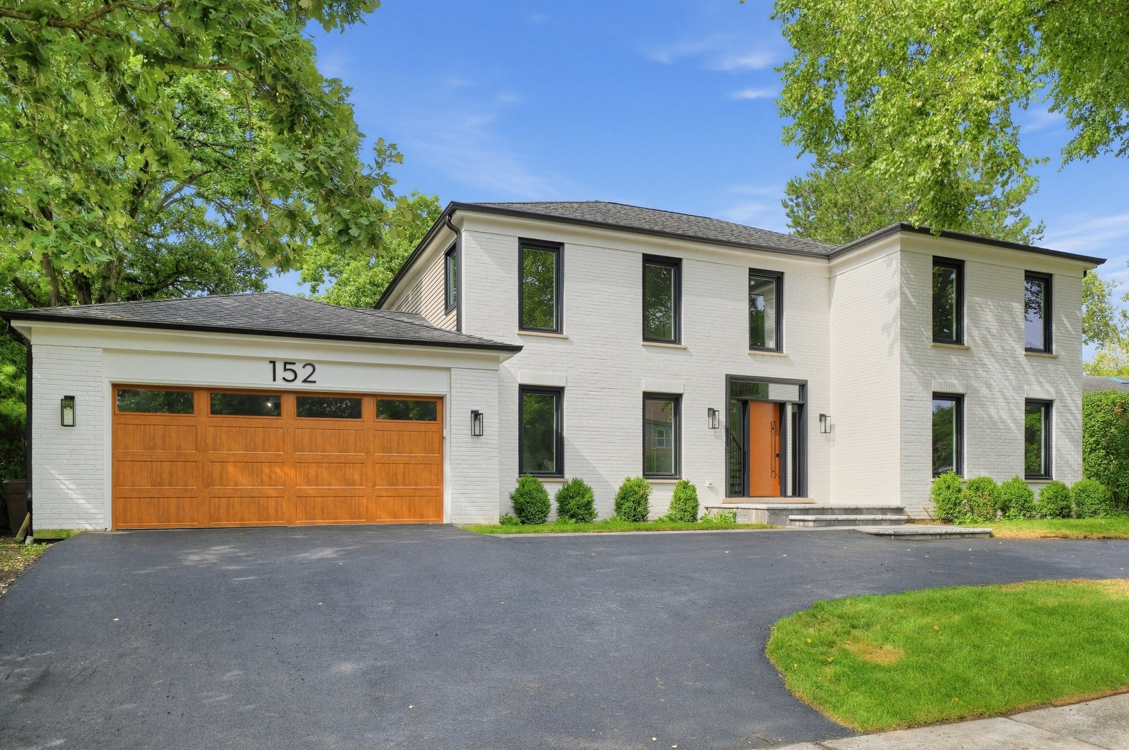 152 Oakmont Drive — photo