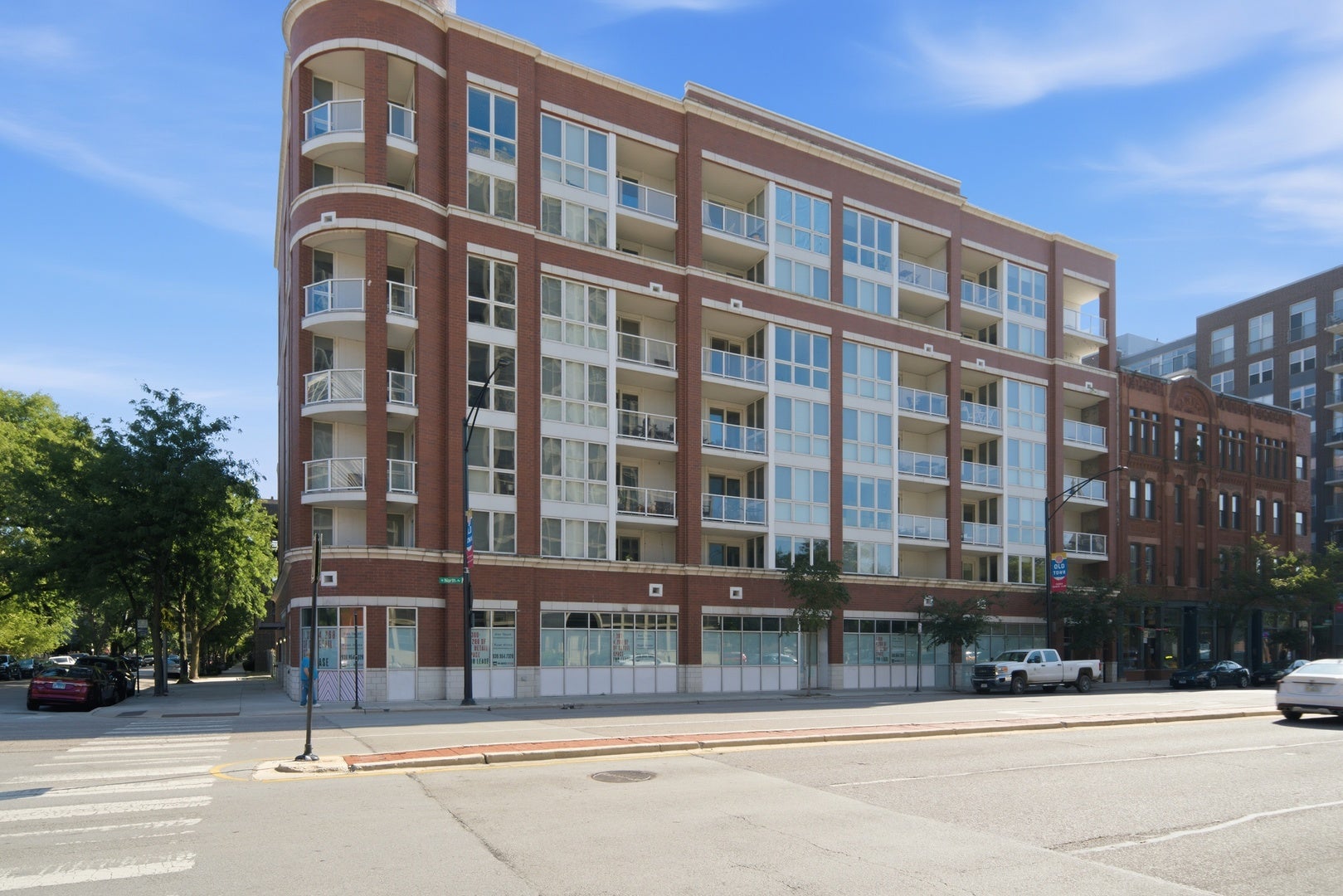 1552 N North Park Avenue 704 — photo