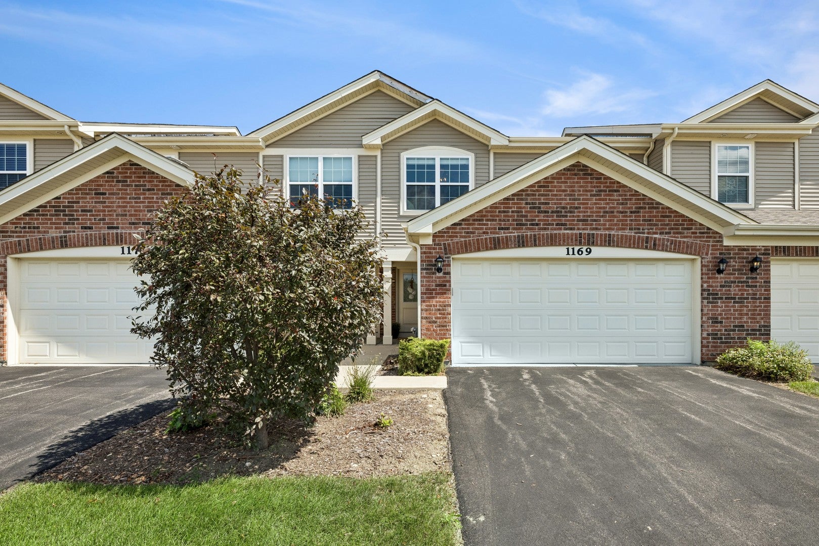 1169 Amber Drive — photo