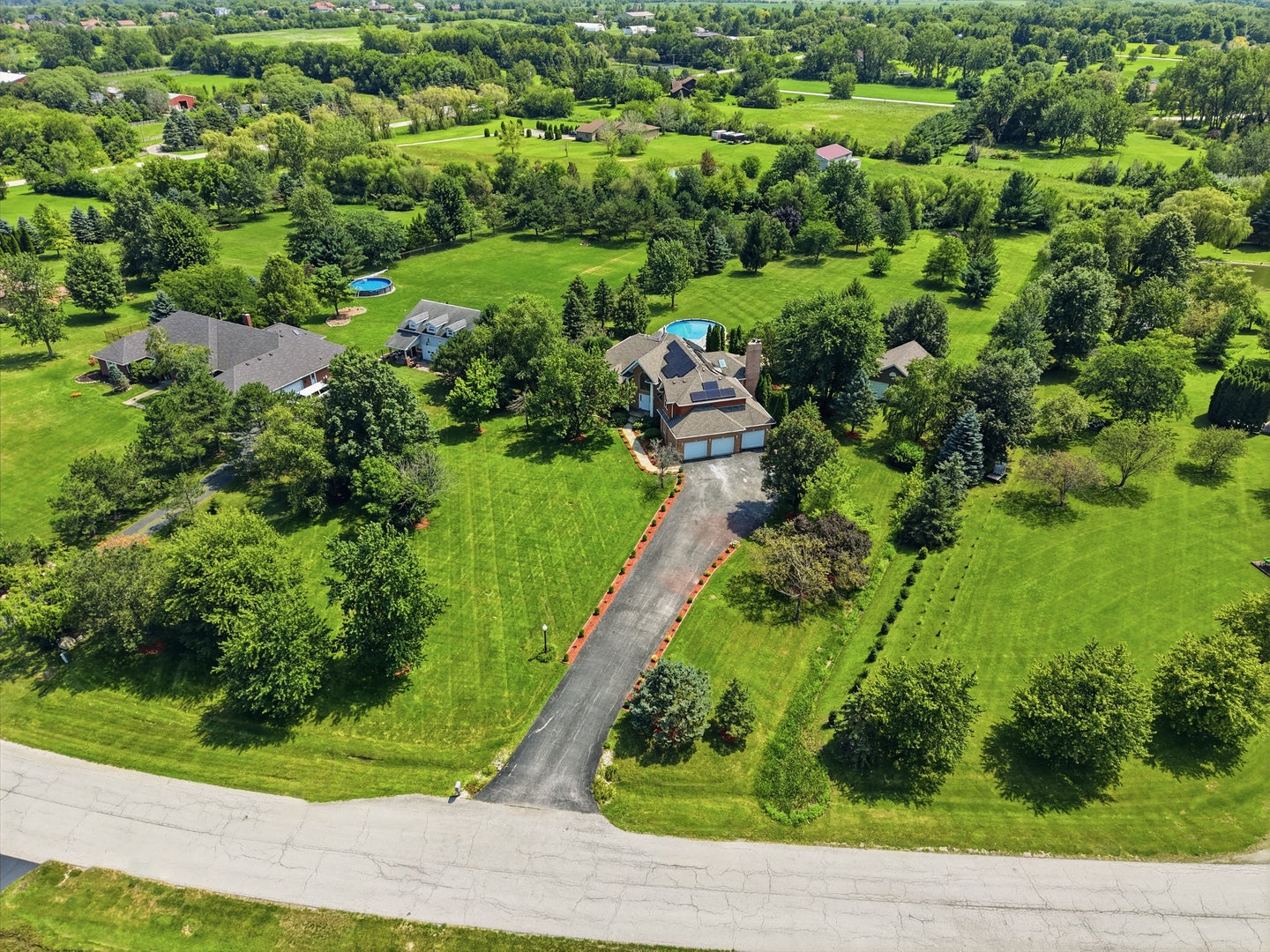 7303 W Ethan Court — photo