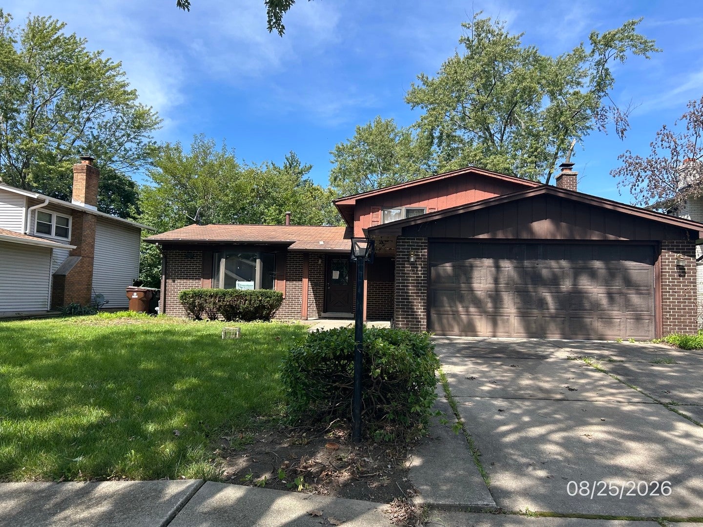 22460 Lakeshore Drive — photo