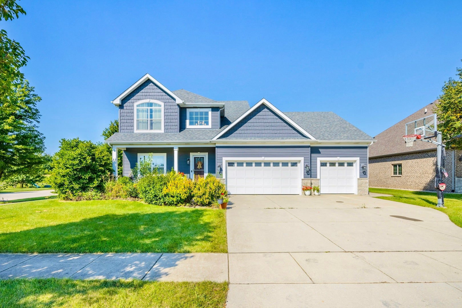 301 Arrowhead Drive — photo