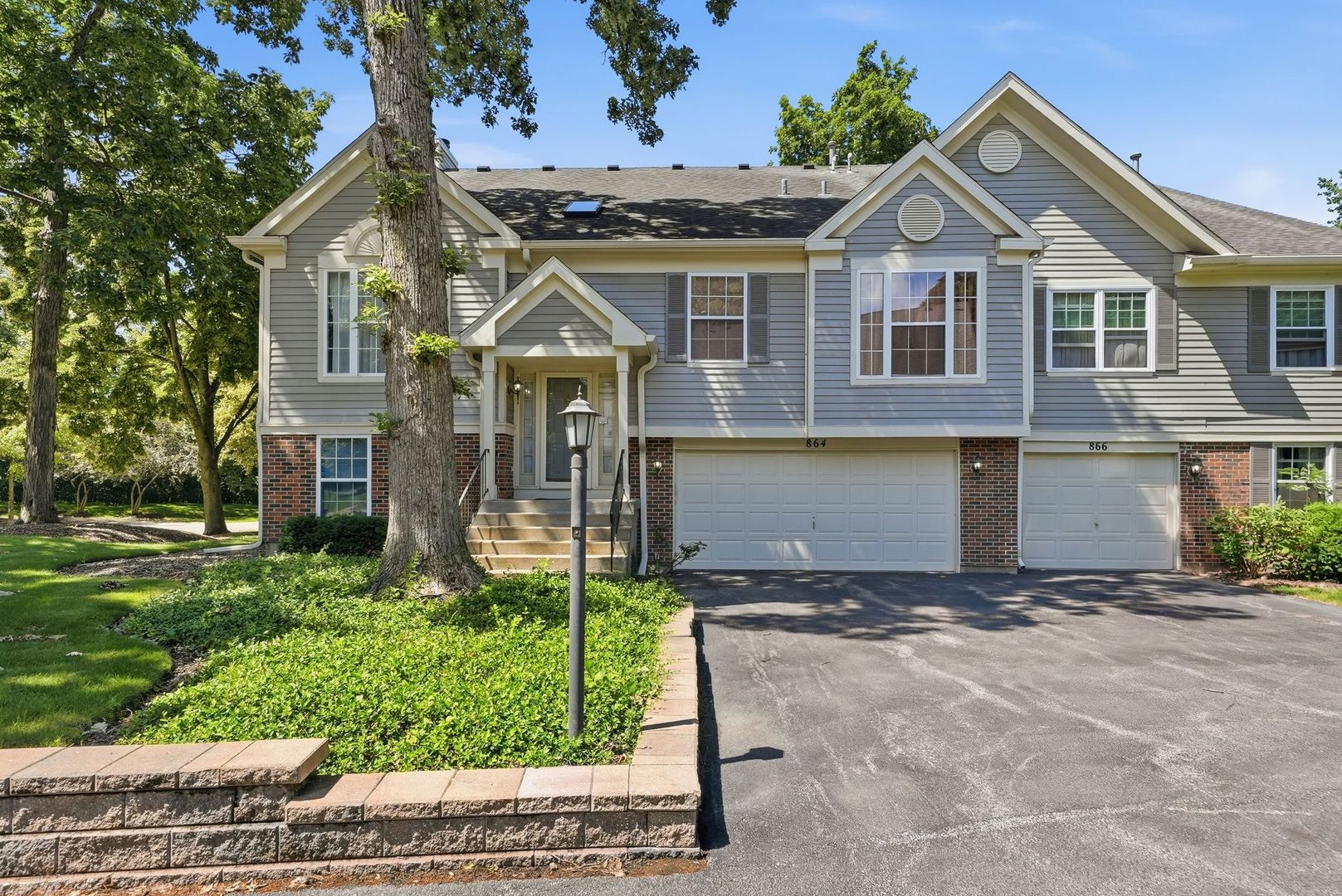 864 N Shady Oaks Drive 864 — photo