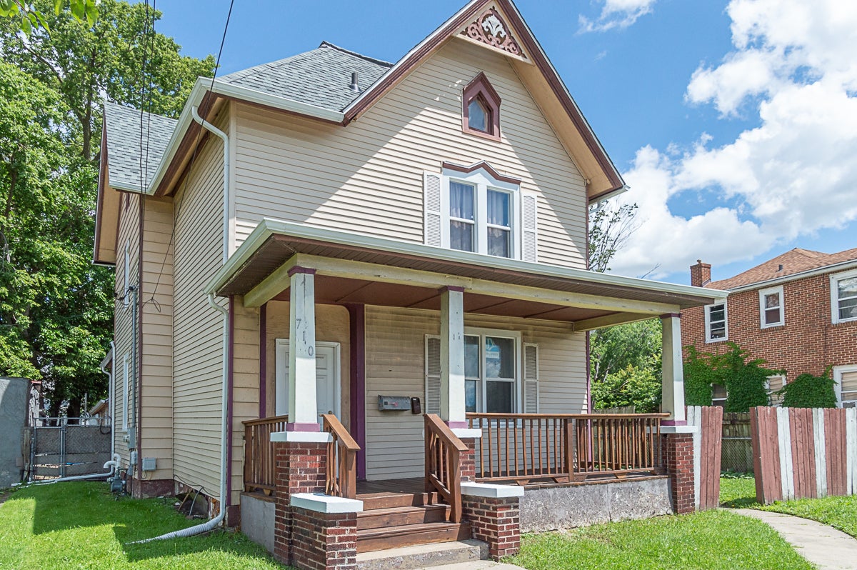 710 Kishwaukee Street — photo