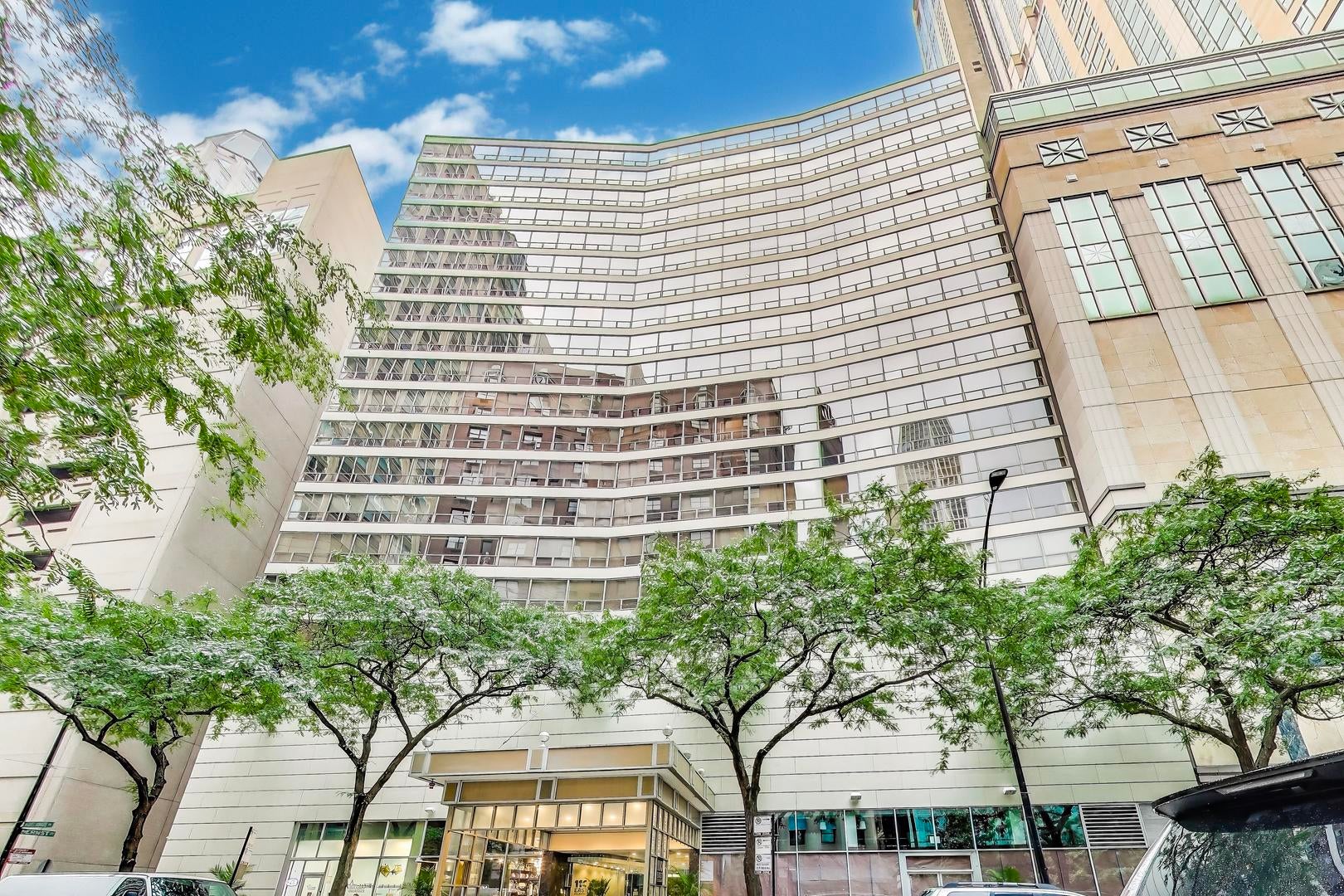 110 E Delaware Place 1402 — photo