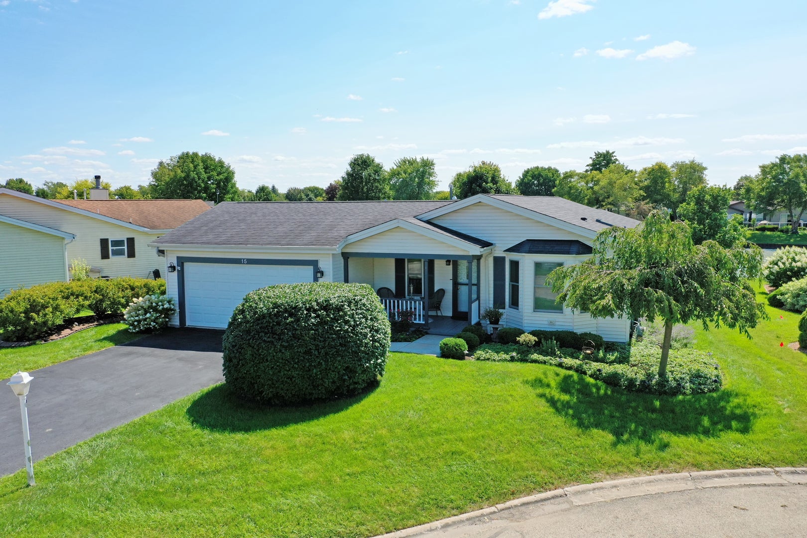 15 Saratoga Court — photo