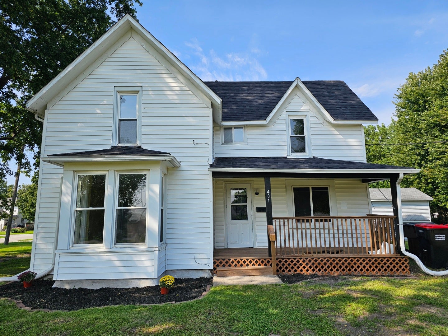 401 NE 3rd Street — photo