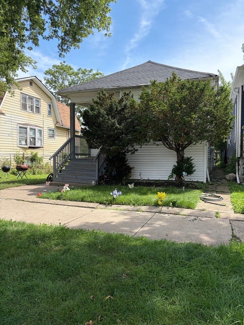 Home in Chicago, IL 60620 — photo 2