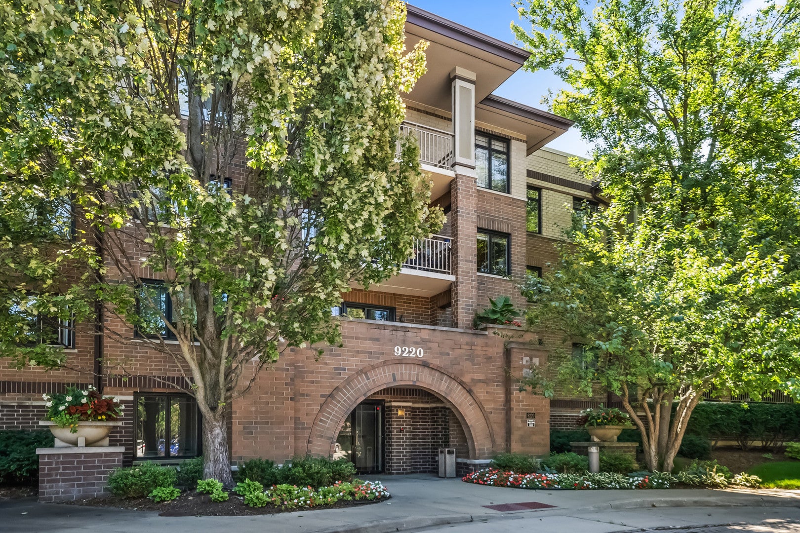 9220 E Prairie Road 306B — photo