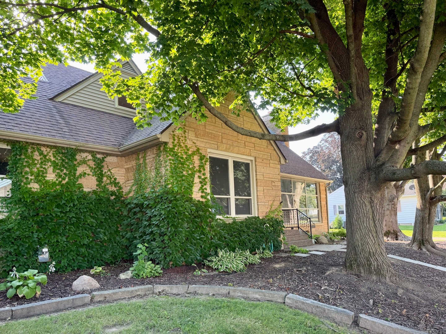 223 Ruth Place — photo