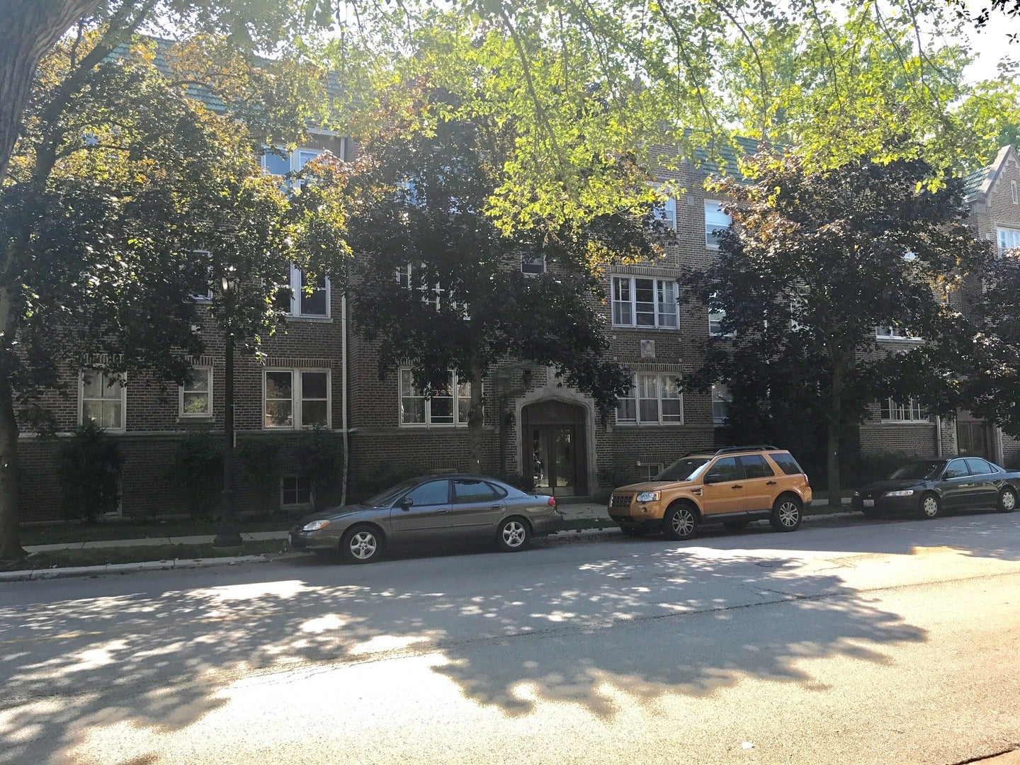 1216 Central Street 3W — photo