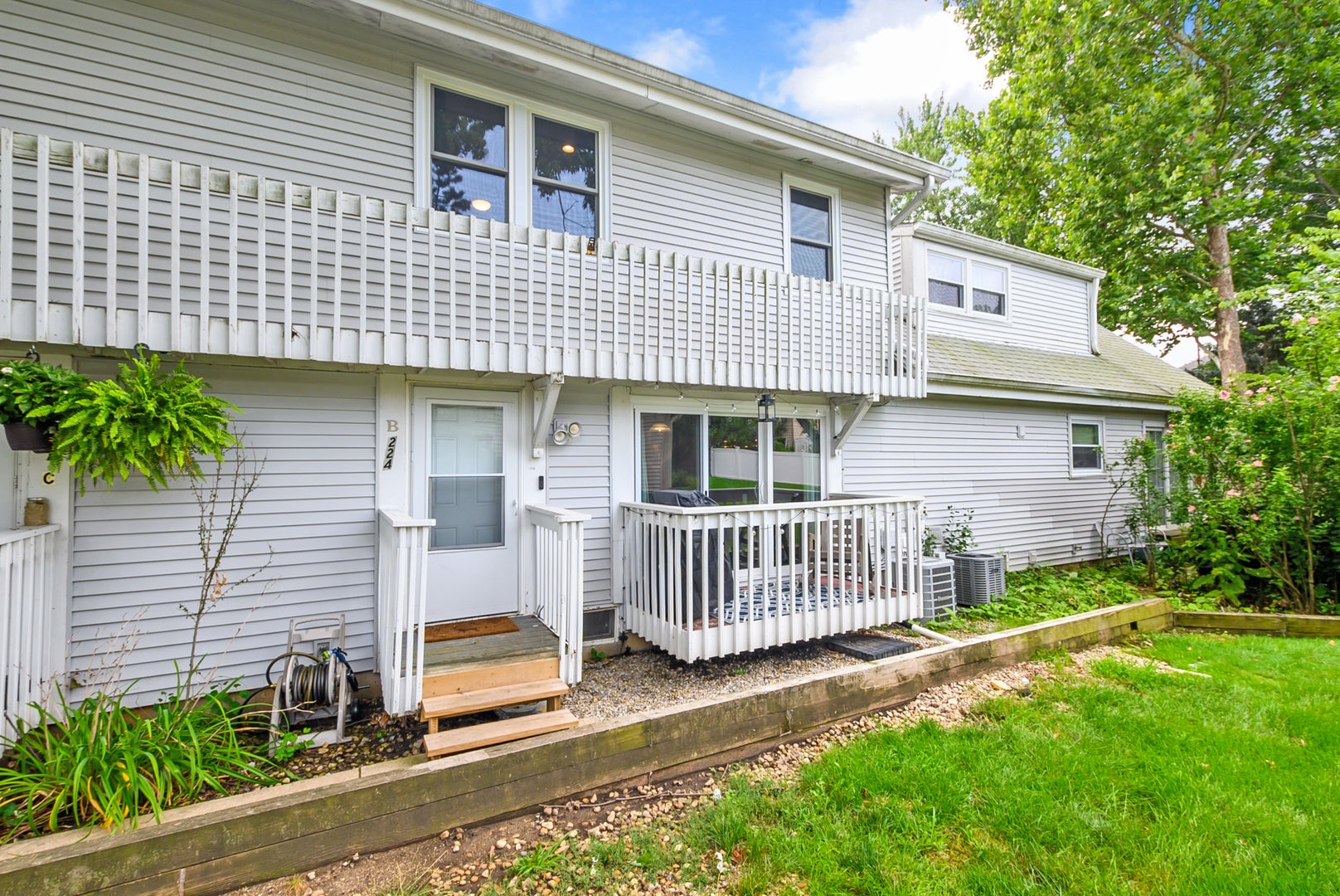 224 Foxhead Court B — photo