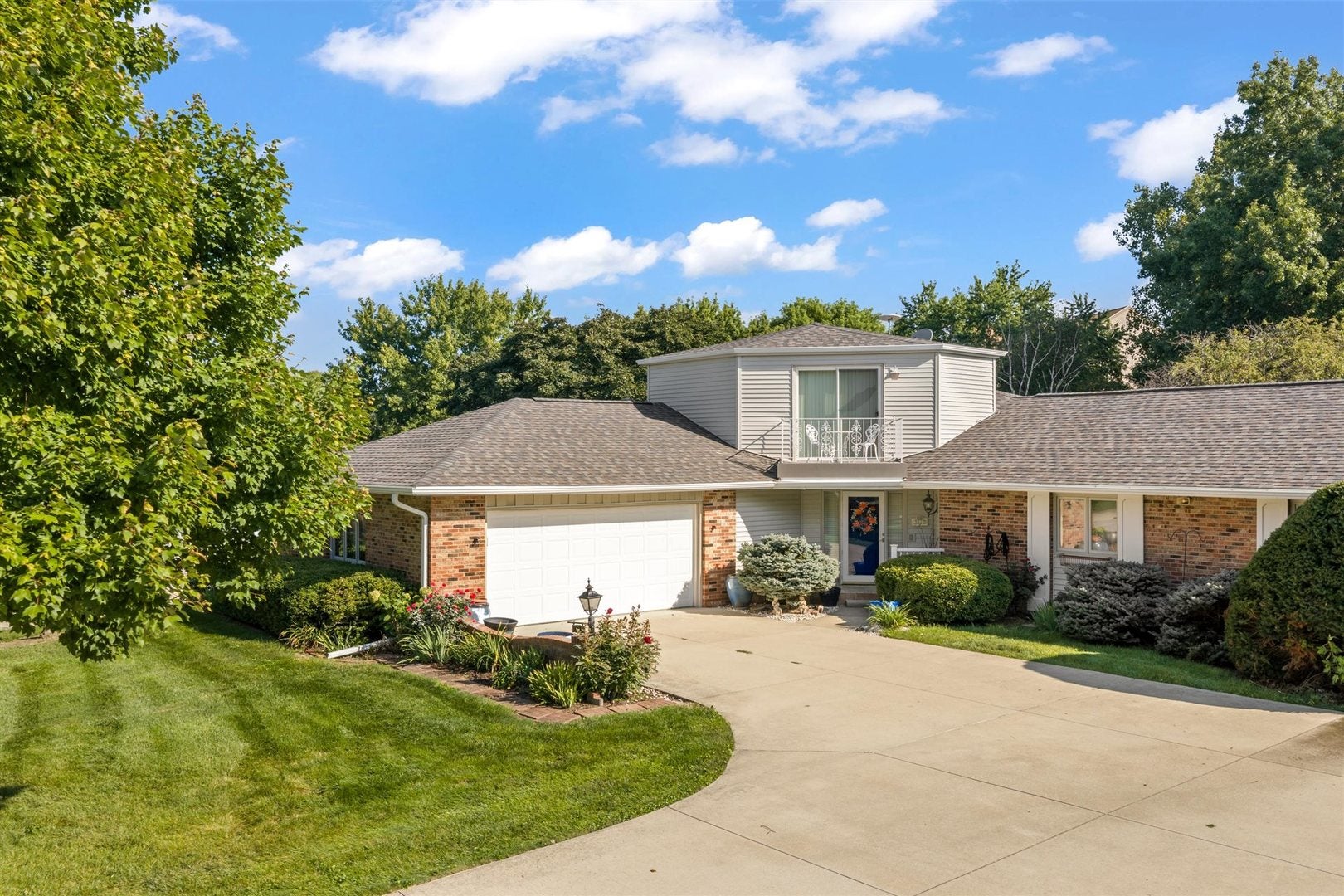3812 Fields South Court 3812 — photo