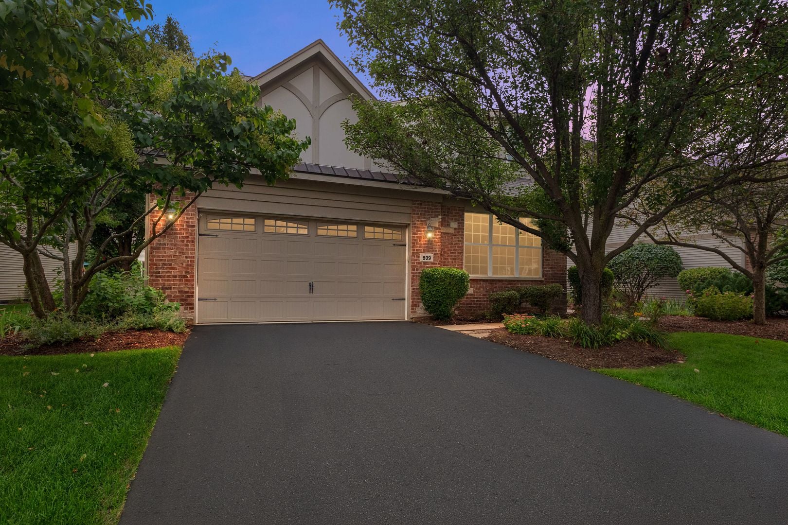 809 Colchester Drive — photo