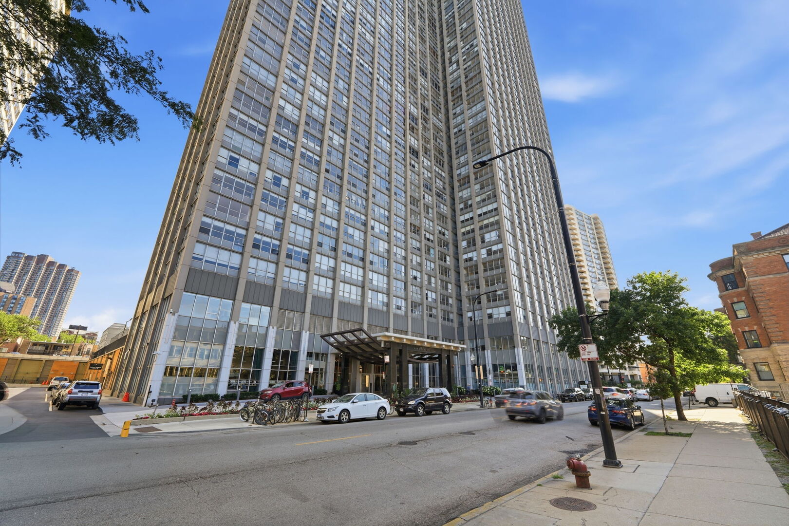 655 W Irving Park Road 3404 — photo