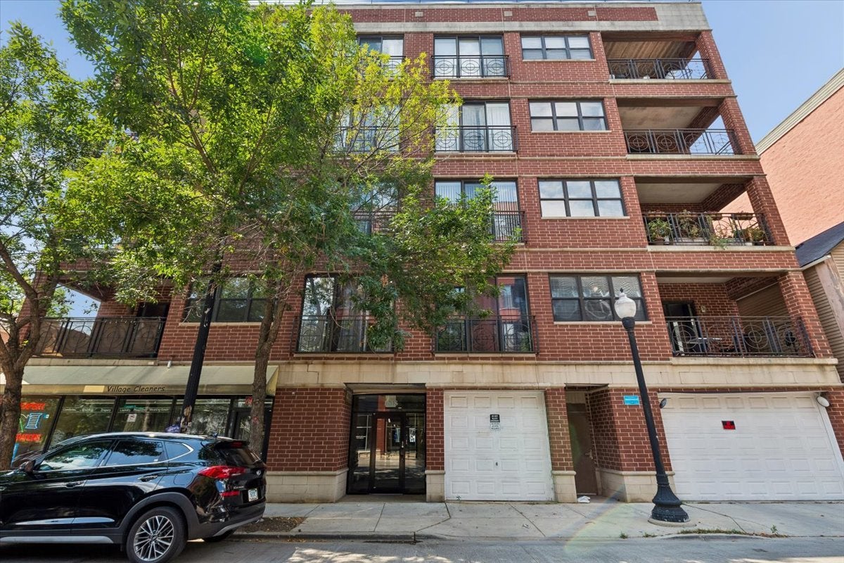 1618 S Halsted Street 4C — photo