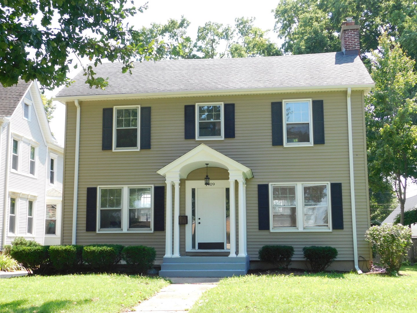 1409 Ottawa Avenue — photo