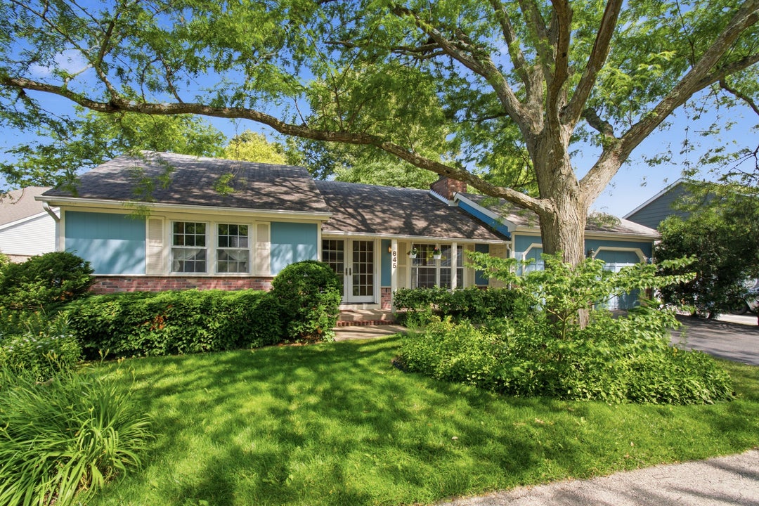 645 Stout Court — photo