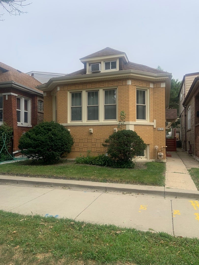 8633 S Ada Street — photo