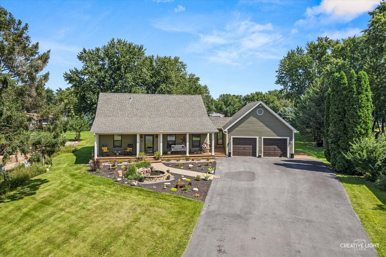 519 Hickory Circle — photo
