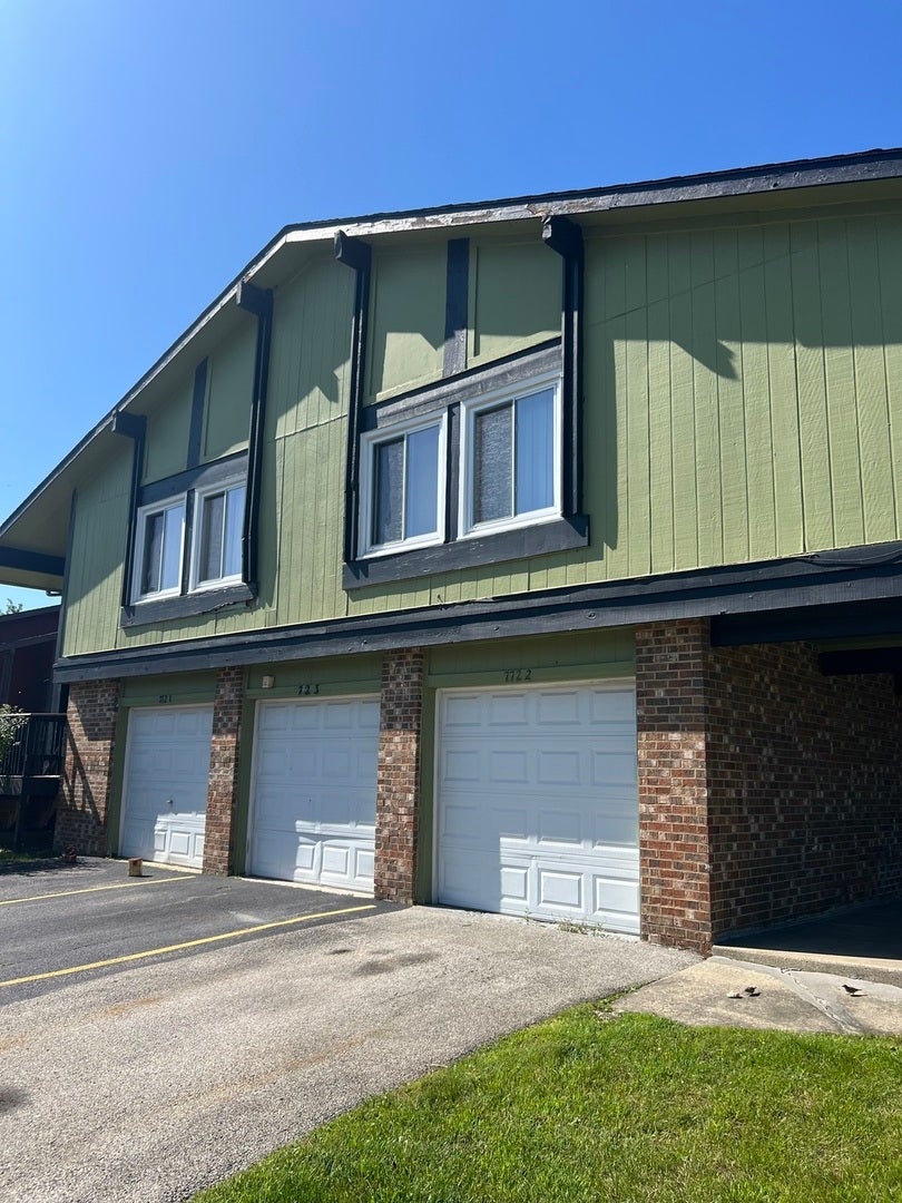 772 Sunset Court 3 — photo