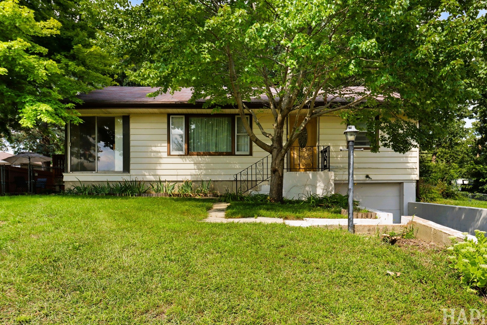 1012 Elder Avenue — photo