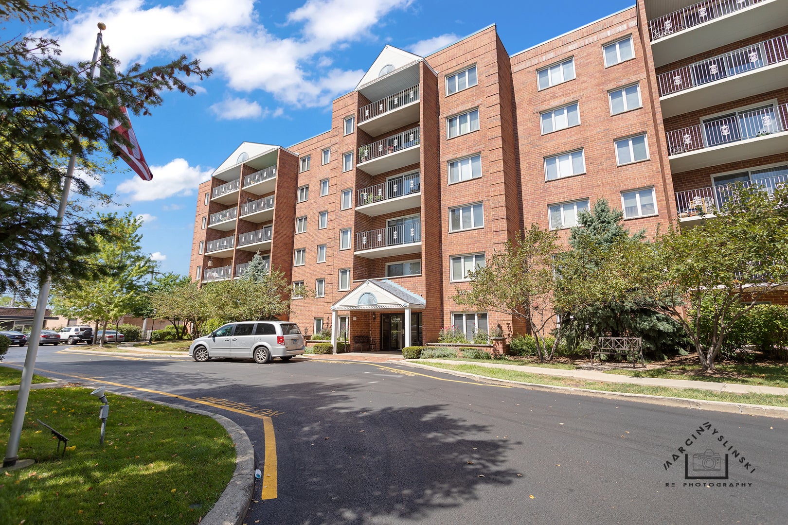 6540 W Irving Park Road 606 — photo