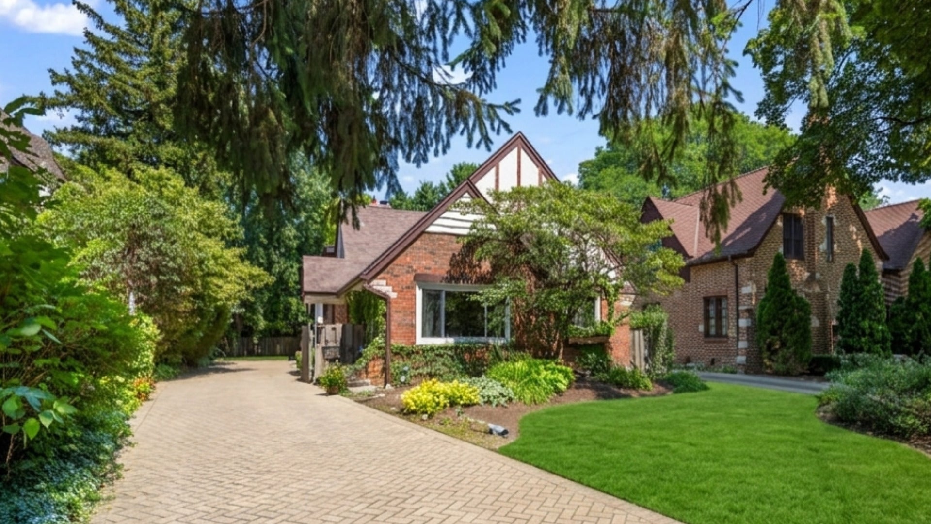 1216 E Mayfair Road — photo