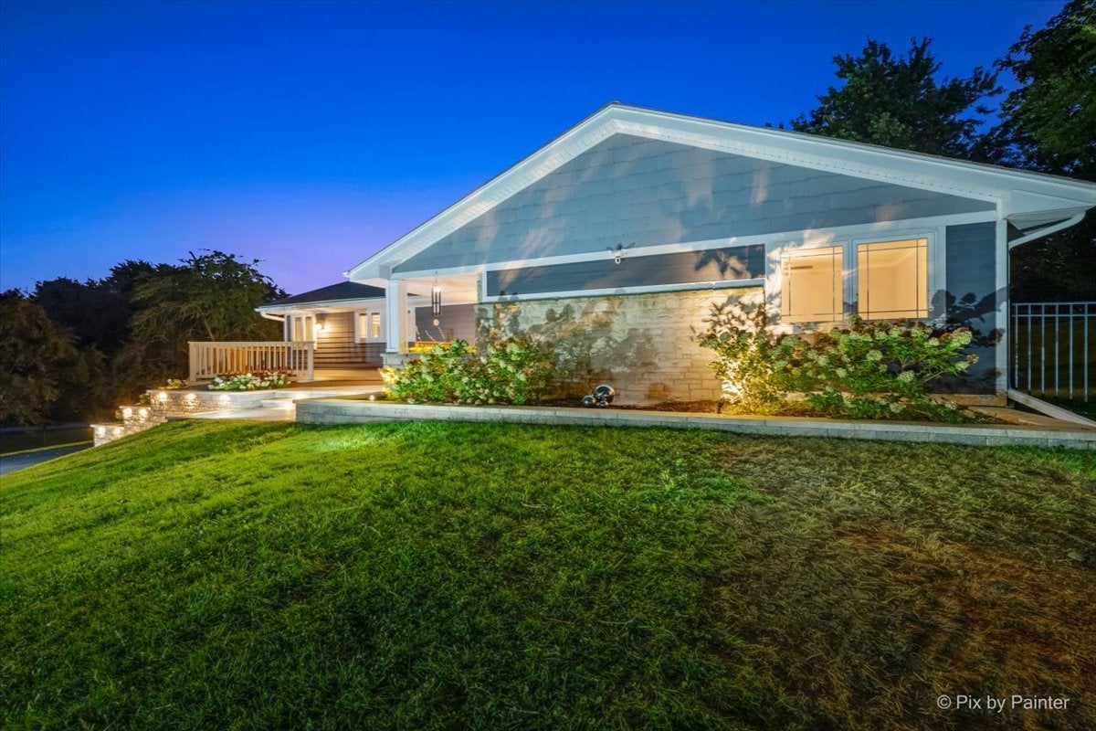 506 Lakepoint Drive — photo
