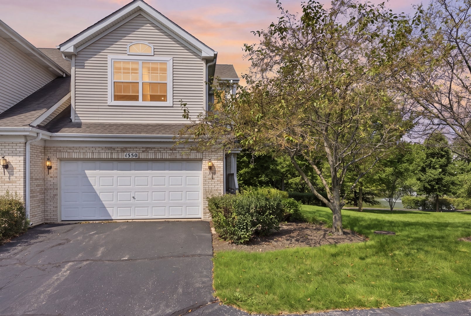 1330 Lunt Court — photo