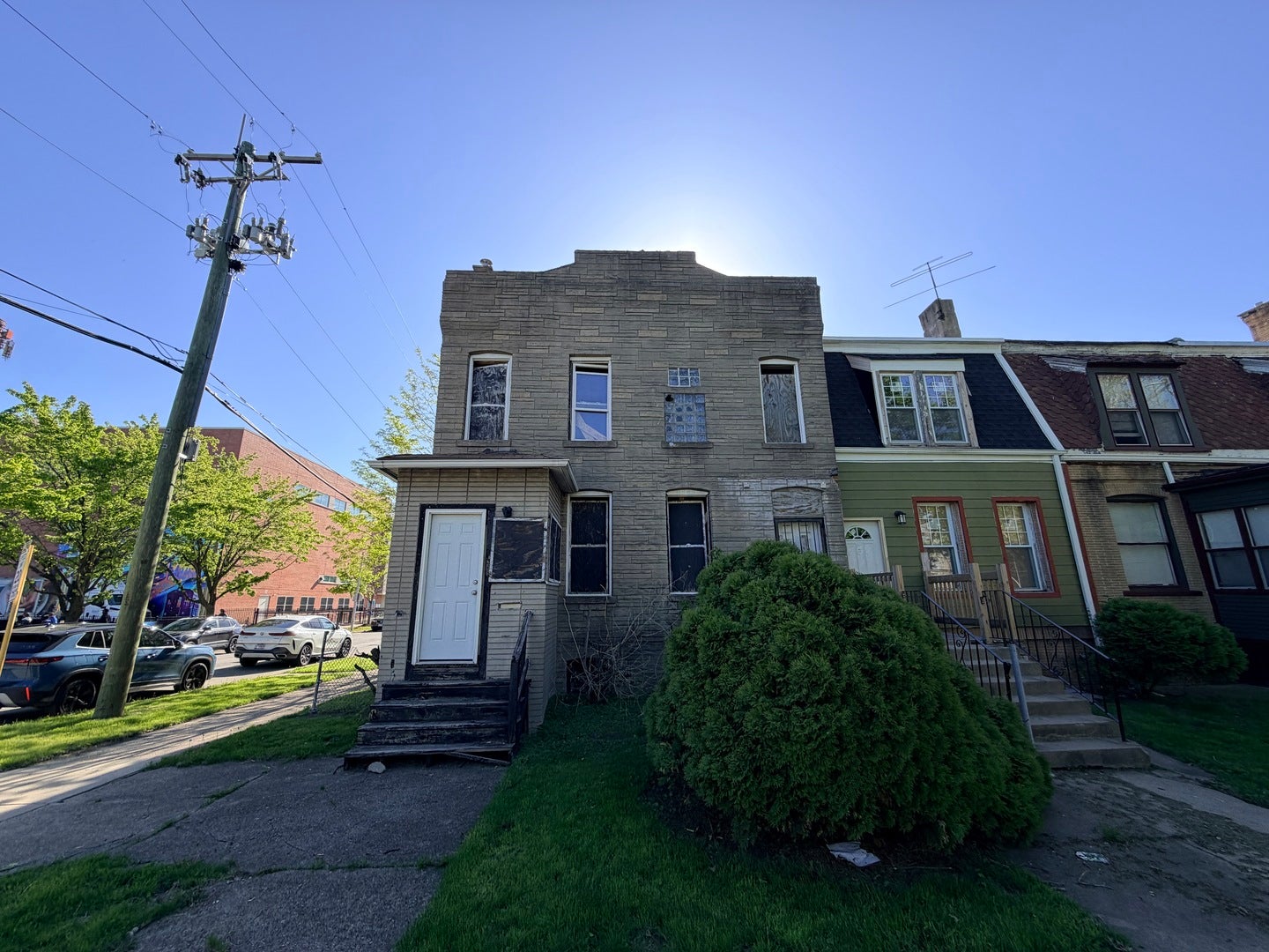 10601 S Champlain Avenue — photo