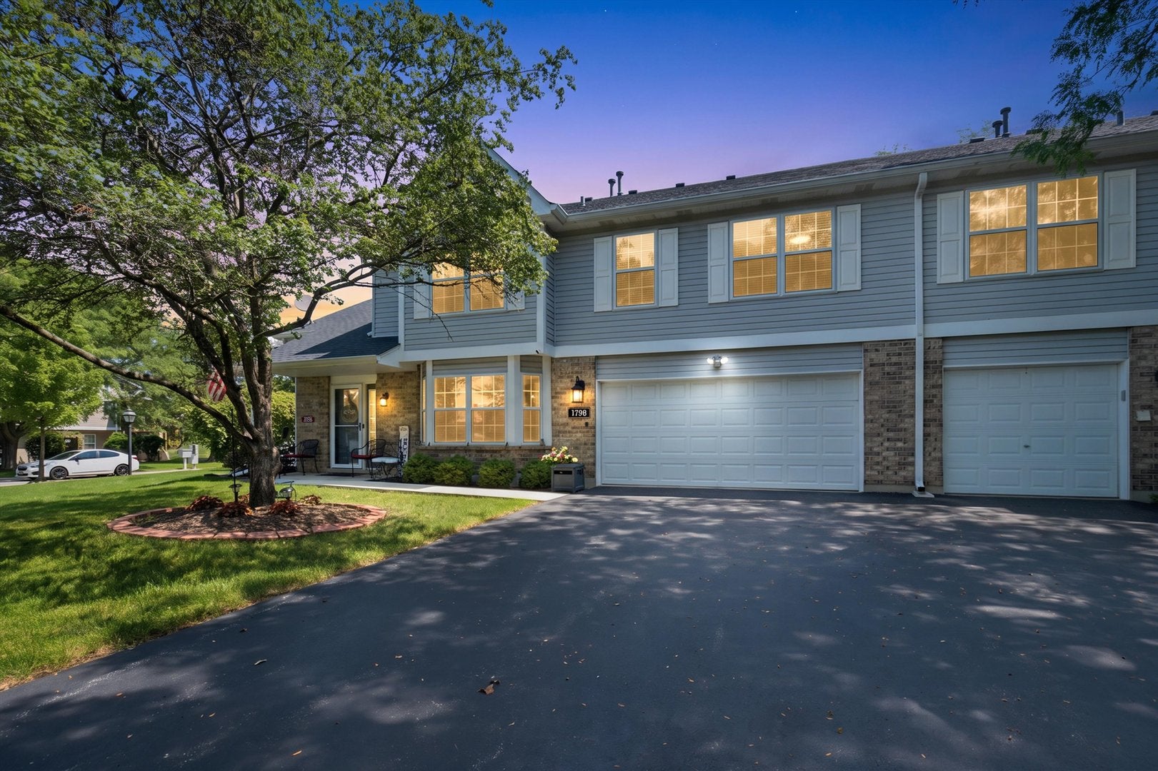 13916 S Cambridge Circle — photo