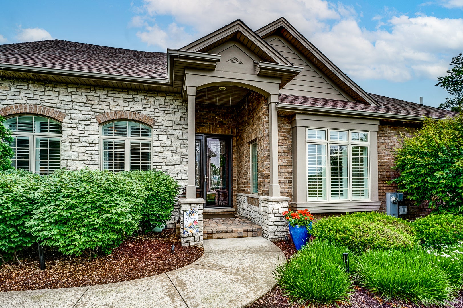 8999 Holland Harbor Circle — photo