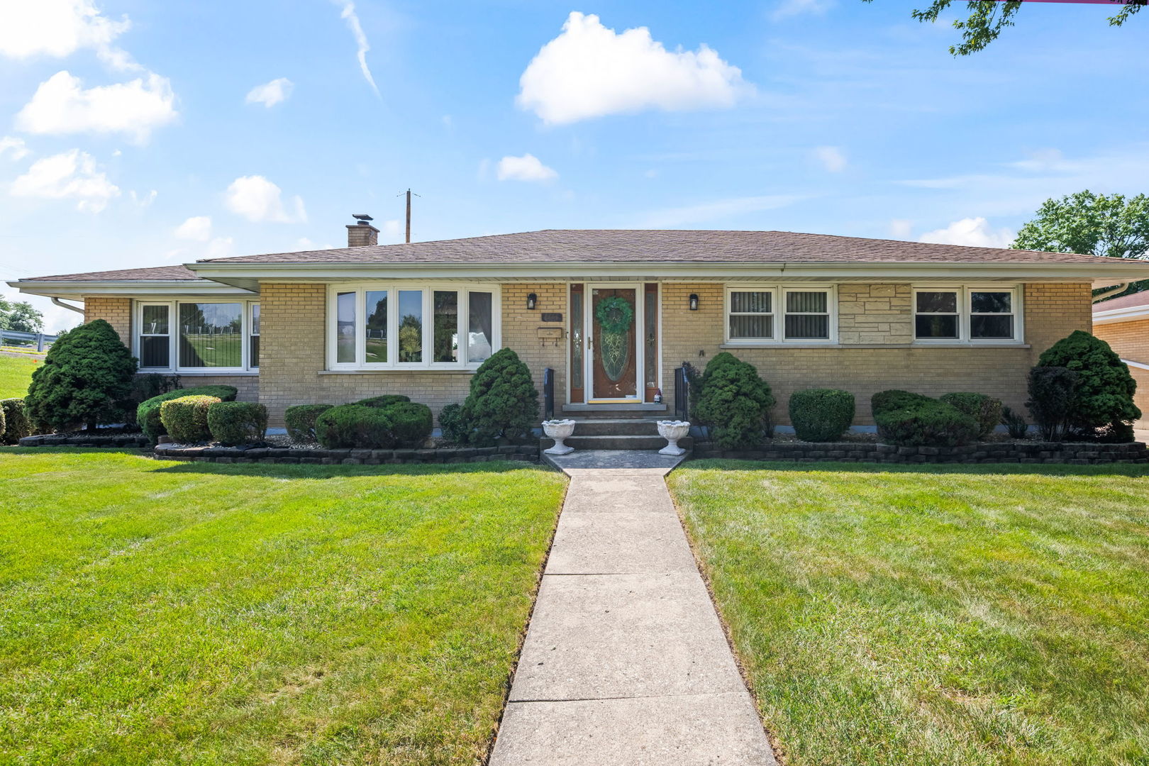 603 W Saint Aubin Drive — photo