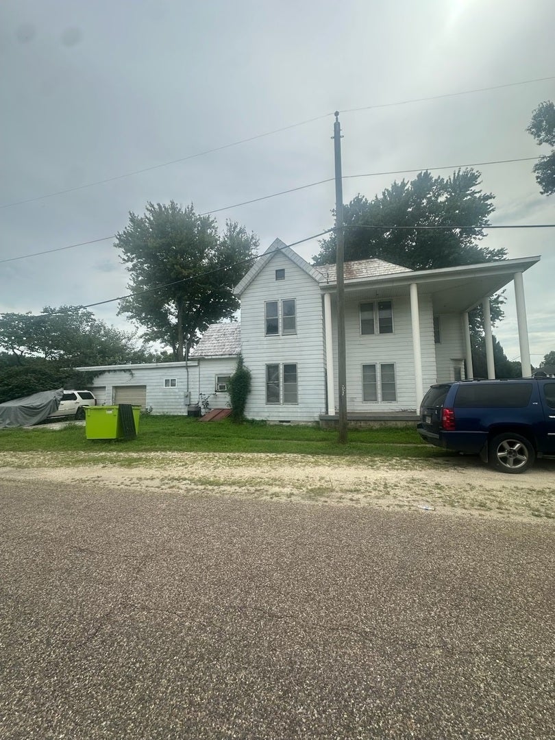 401 S Main Street — photo