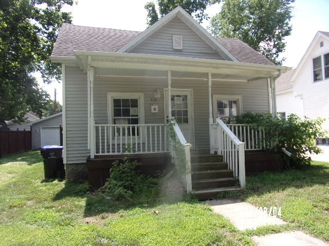 810 W Mill Street — photo