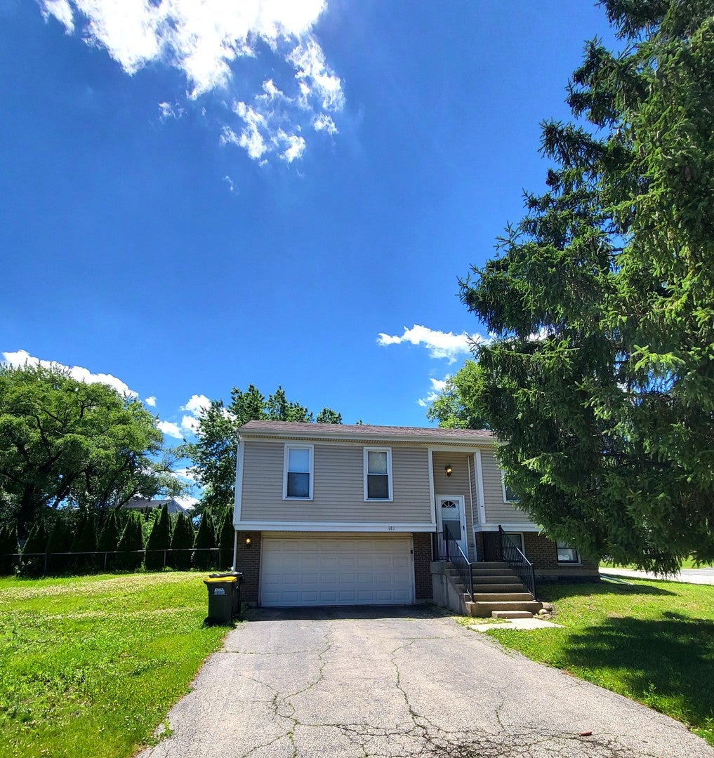 682 N Oswego Drive — photo