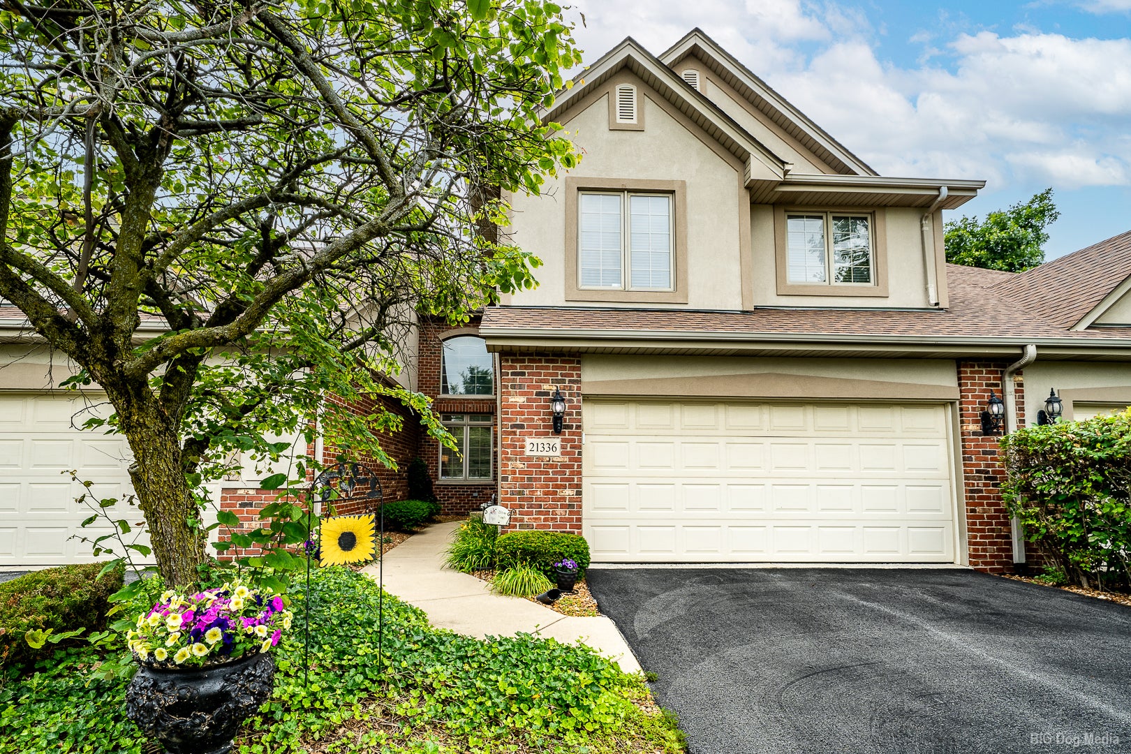 21336 Settlers Pond Drive — photo