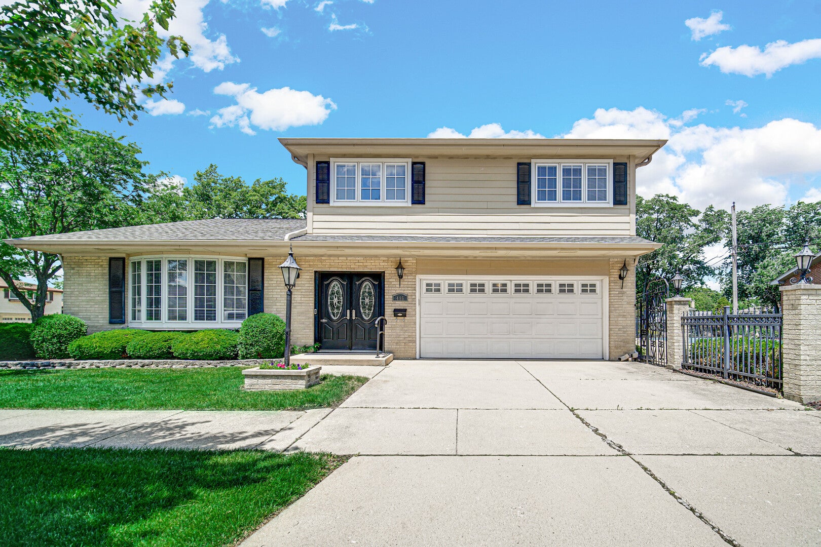 495 E Park Manor Court — photo