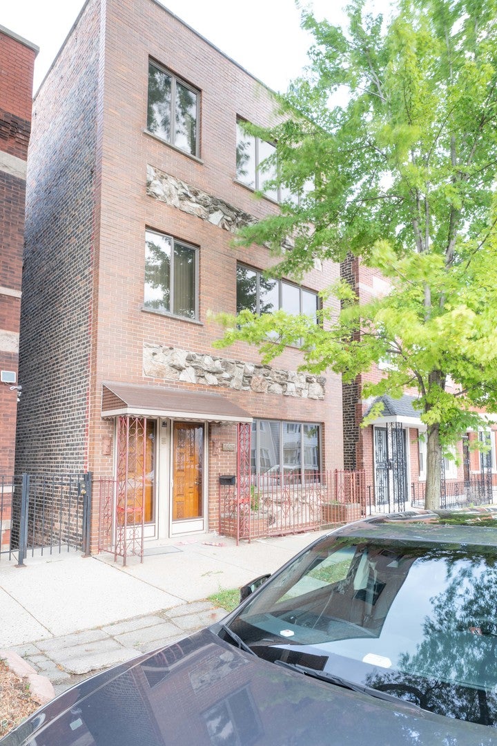 2625 S Union Avenue Rear — photo