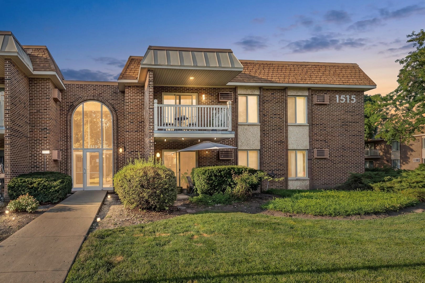 1515 E Churchill Drive 102 — photo