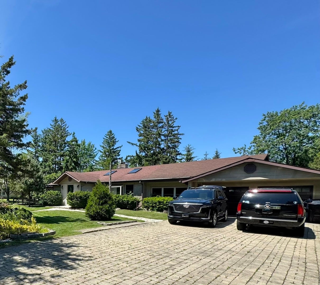 1802 Walnut Circle — photo