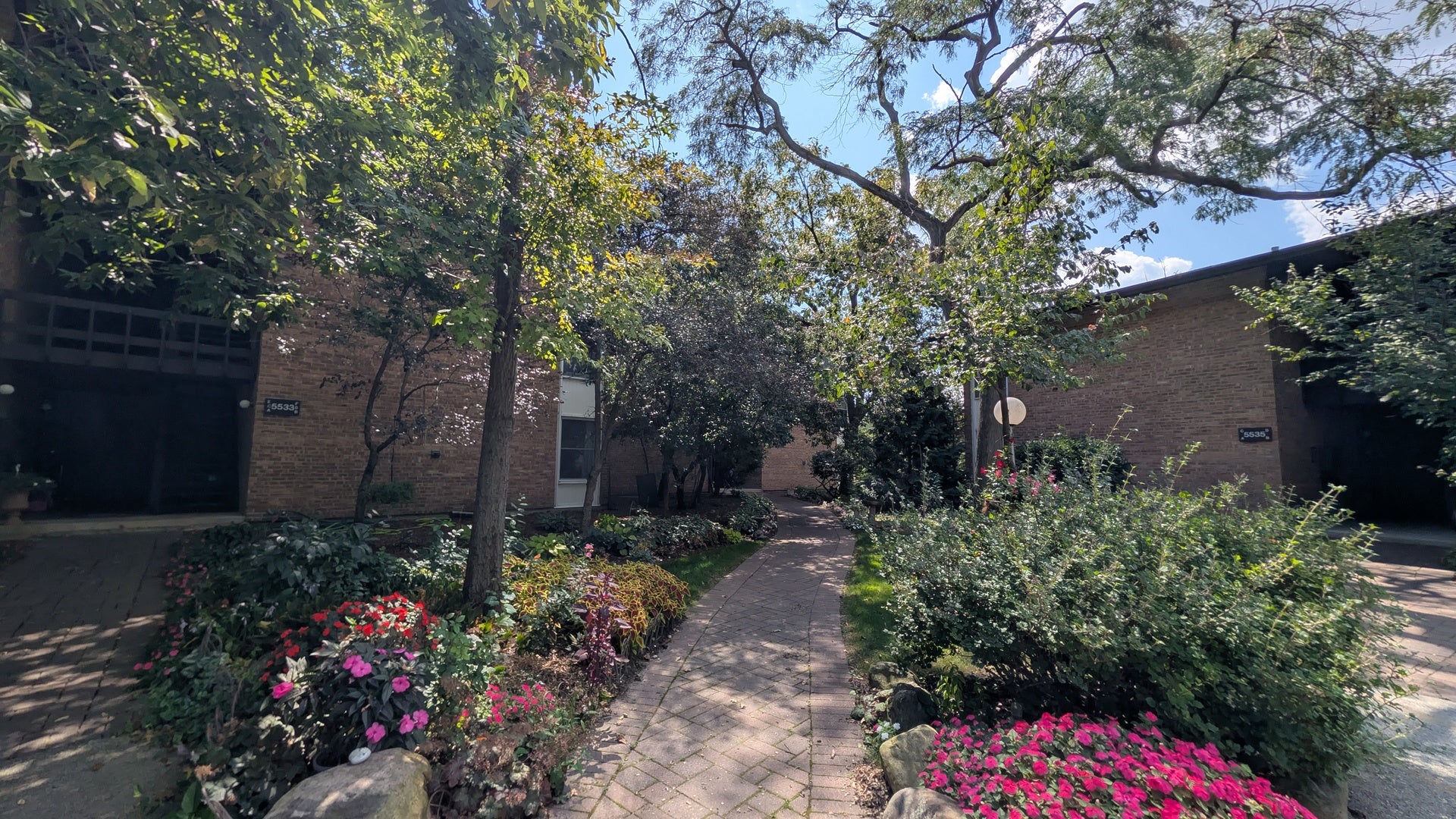 5534 E Lake Drive B — photo