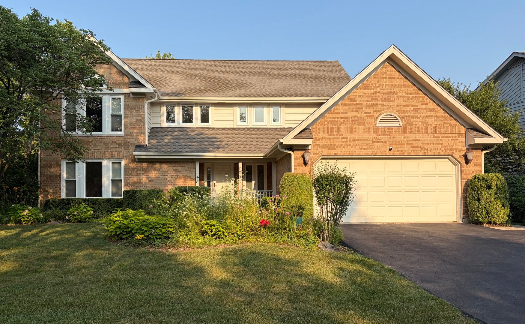 737 Joel Lane — photo