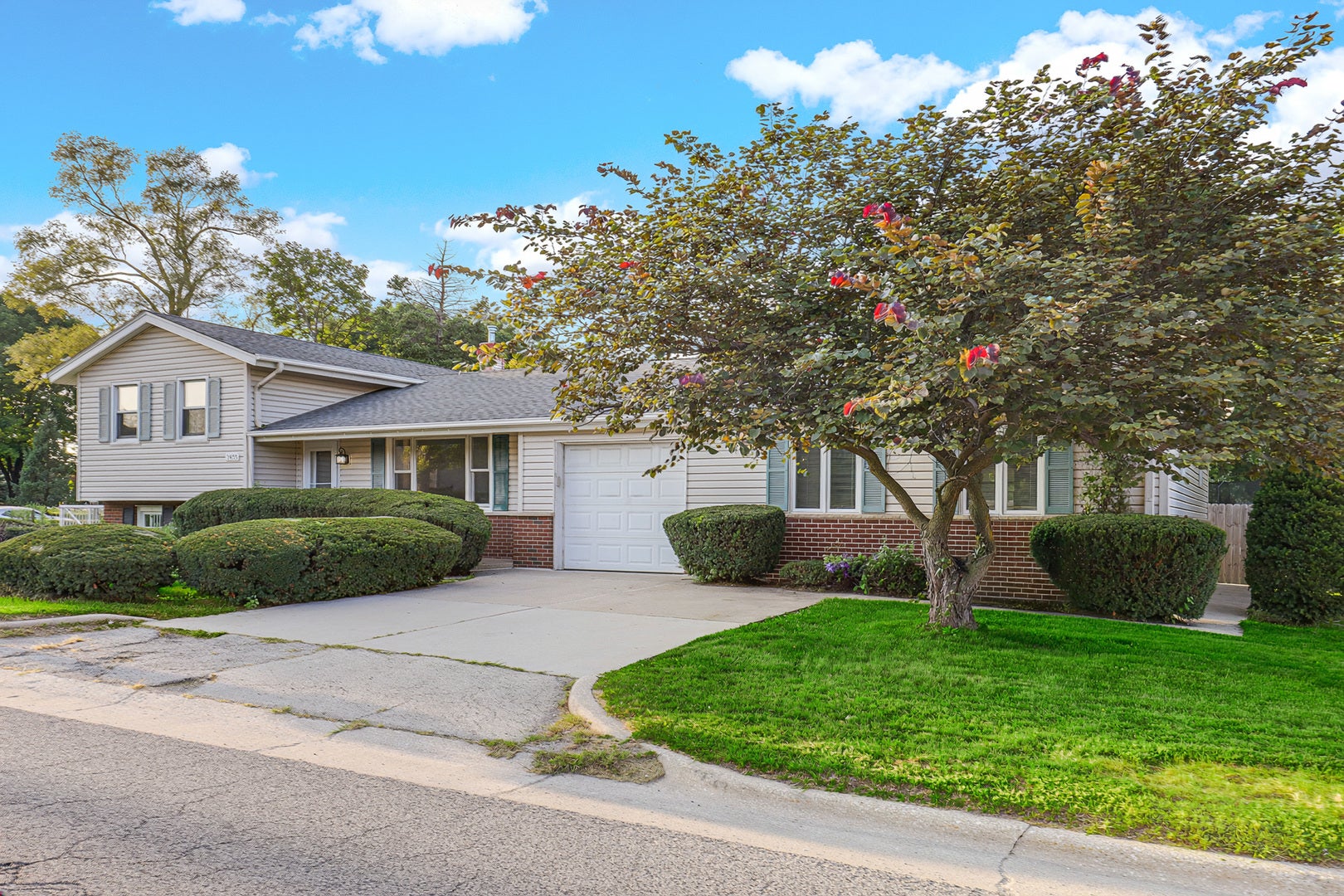 5455 S Catherine Avenue — photo