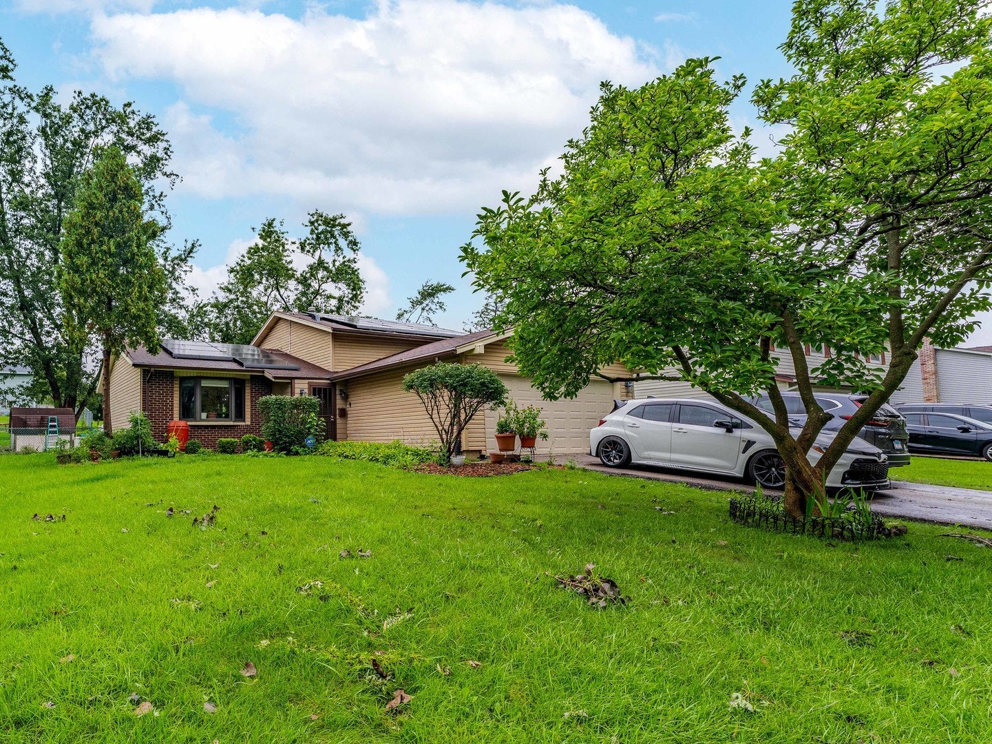 1032 Ashridge Lane — photo